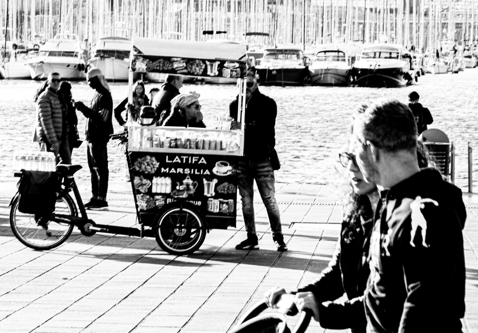 De ces instants douceur sur le port, sans l’ombre d’un regret. Dire merci.