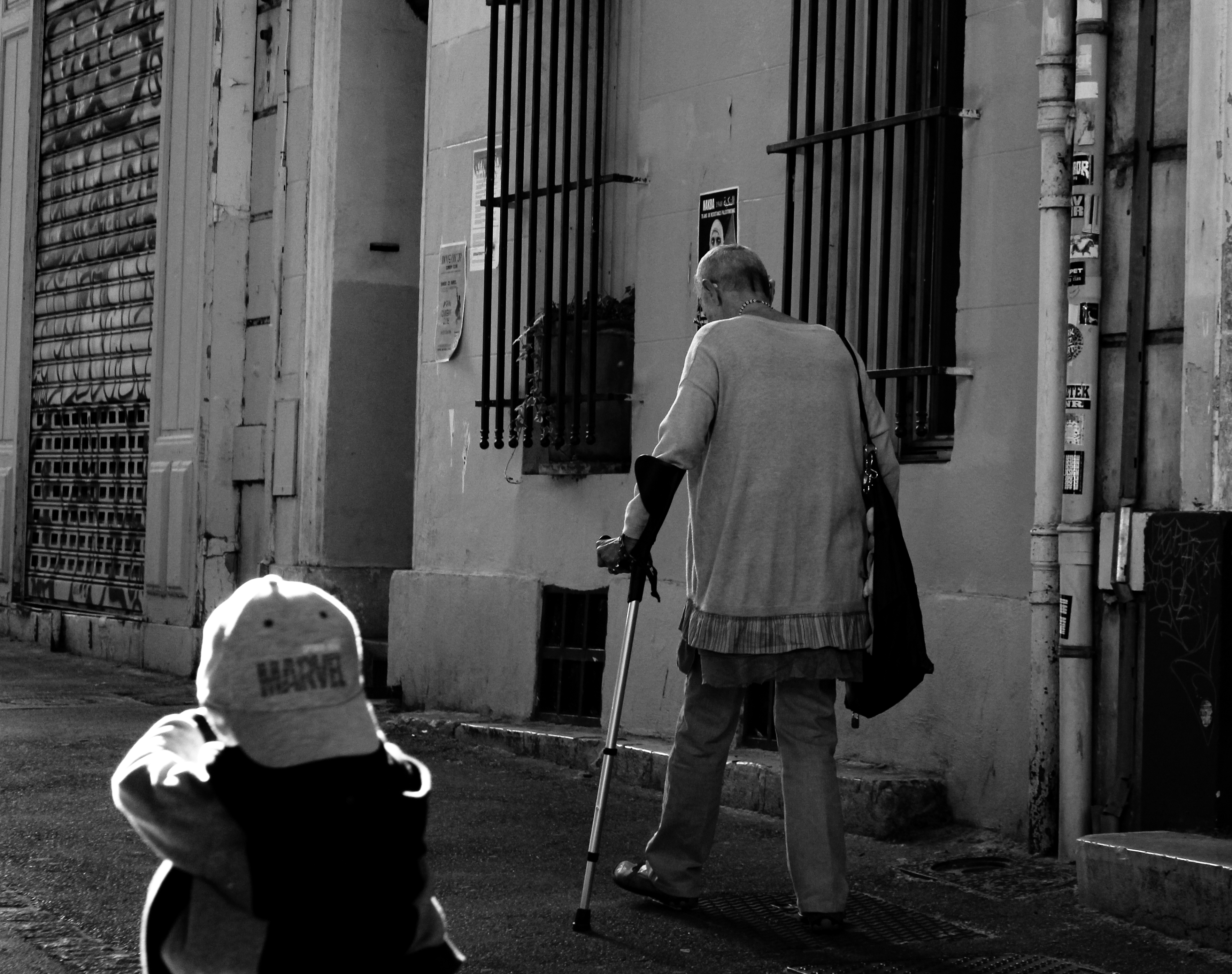 A ceux qui arrivent, à ceux qui partent, à tous ces chemins. Dire merci.