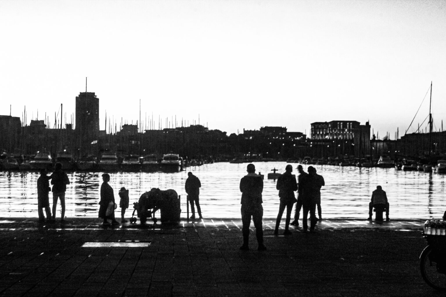 A ces instants sereins qui unissent et regroupent. Dire merci.